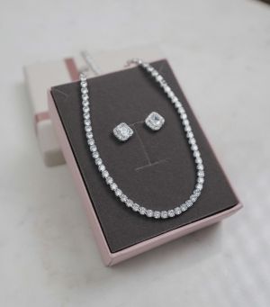 Set colier + cercei + cutie