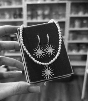 Set colier + cercei soare + cutie